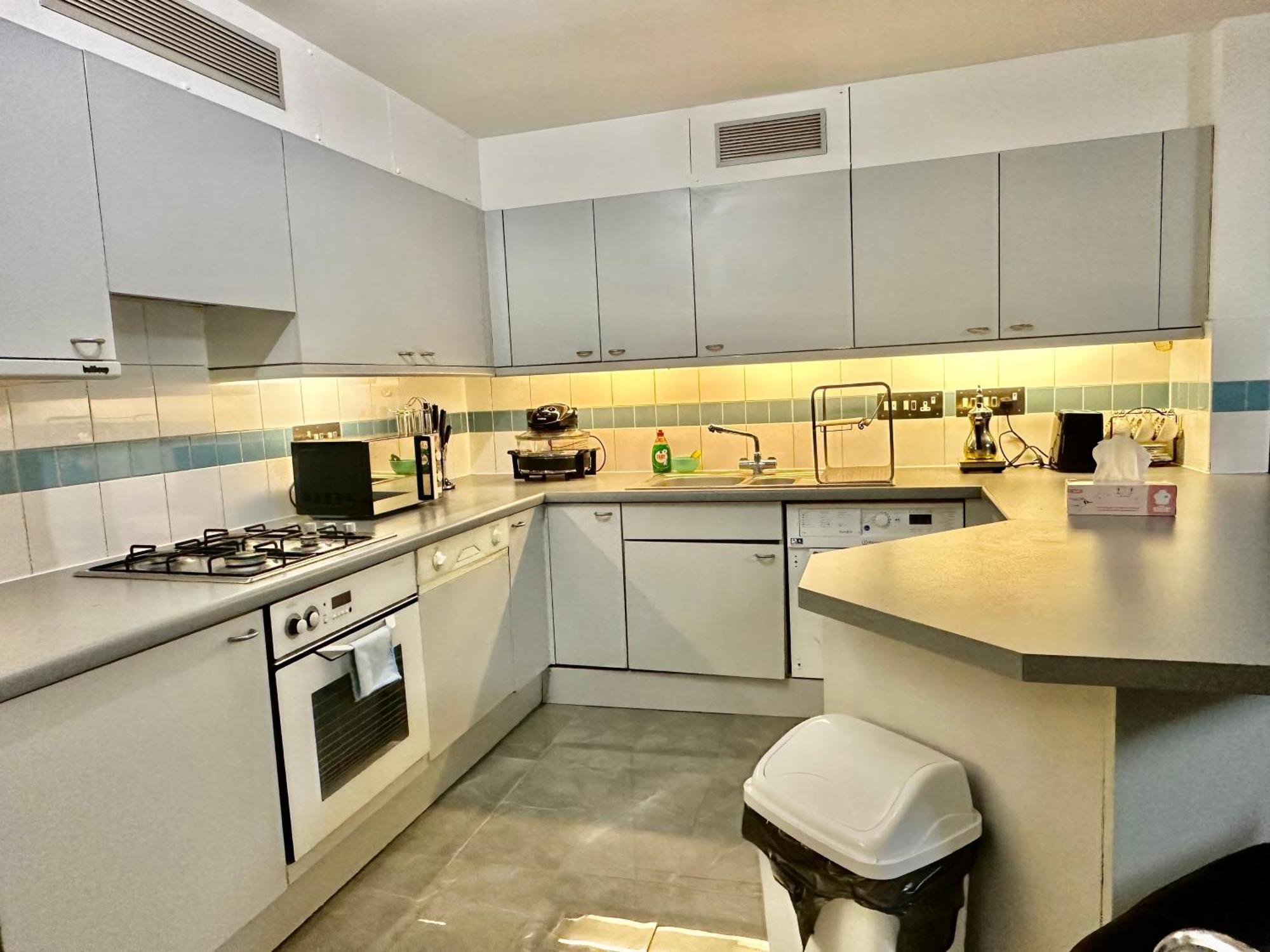 Bright 1br Flat Walk To Hyde Park, Queensway And Paddington Apartamento Londres